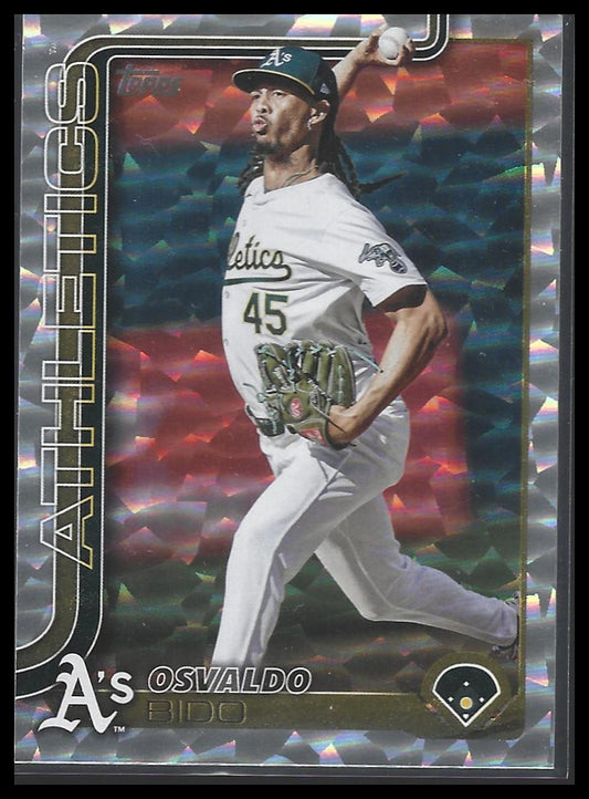 2025 Topps #565 Osvaldo Bido Silver Crackle Foilboard