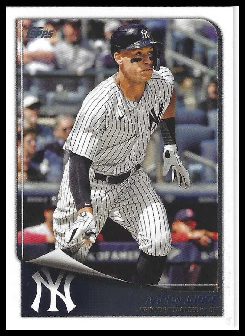 2025 Topps #99 Aaron Judge Flagship Collection (Series One)