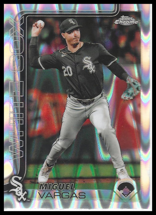 2025 Topps Chrome #51 Miguel Vargas Raywave Refractors