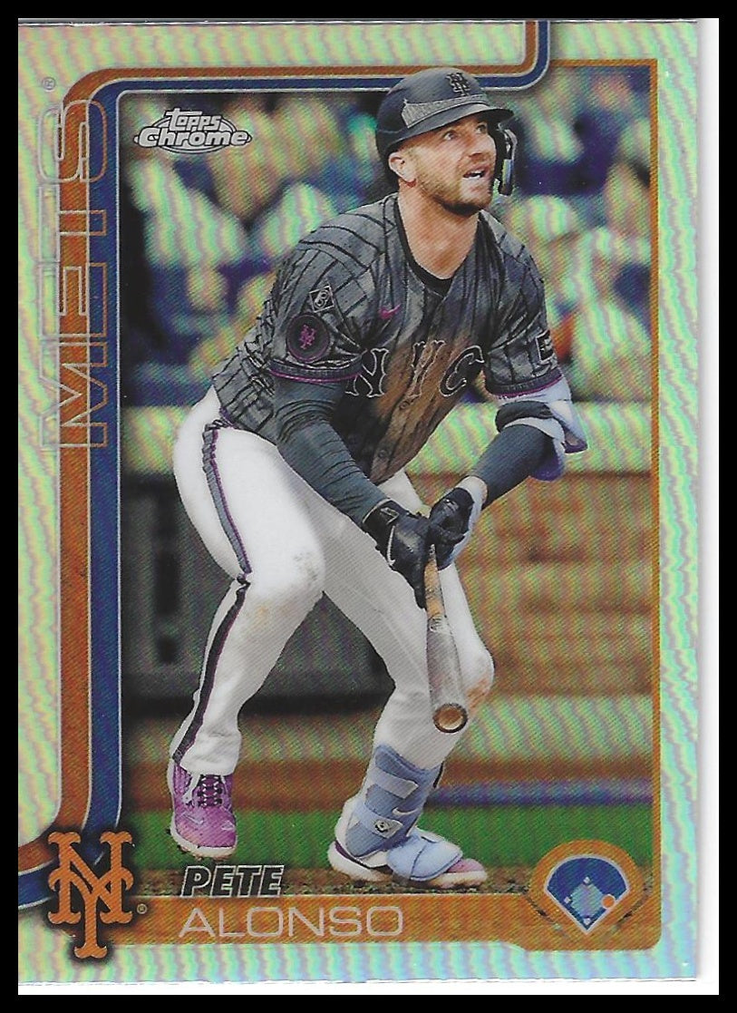 2025 Topps Chrome #136 Pete Alonso Refractors