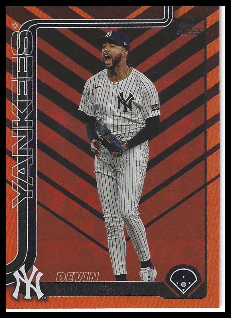 2025 Topps Update #US178 Devin Williams Holiday