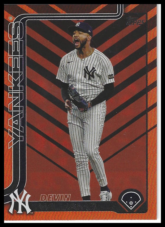 2025 Topps Update #US178 Devin Williams Holiday