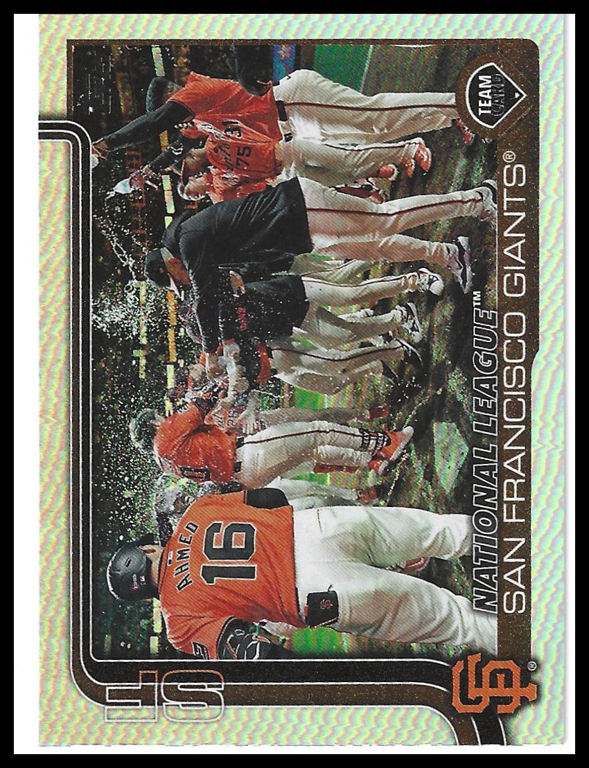 2025 Topps #514 San Francisco Giants Rainbow Foil